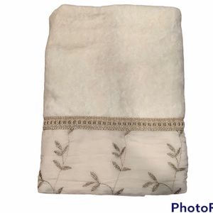 Sherry Kline taupe decorative bath towel embellished 100% cotton towel